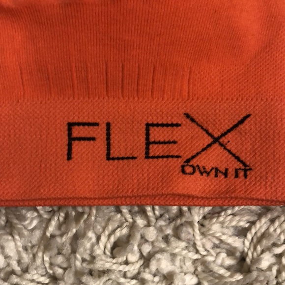 Lot of 2 Sports bras size M - Picture 6 of 8